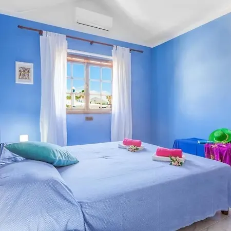 Puerto Del Carmen Sleeps 14 With Pool Air Con&wifi